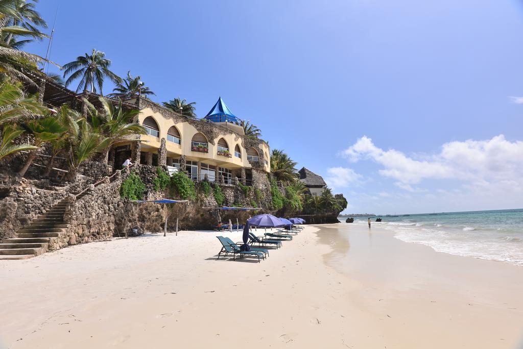 Bahari Beach Hotel Mombassa Buitenkant foto